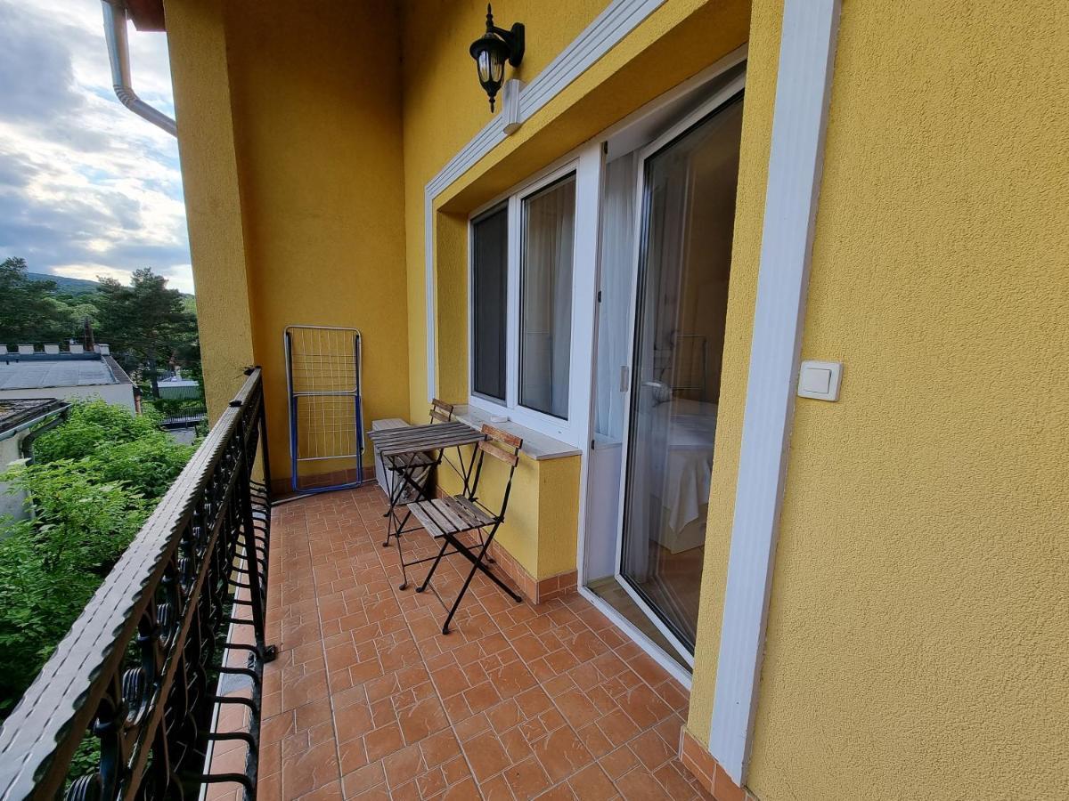 Abigel Vendeghaz Hotel Miskolc Exterior photo